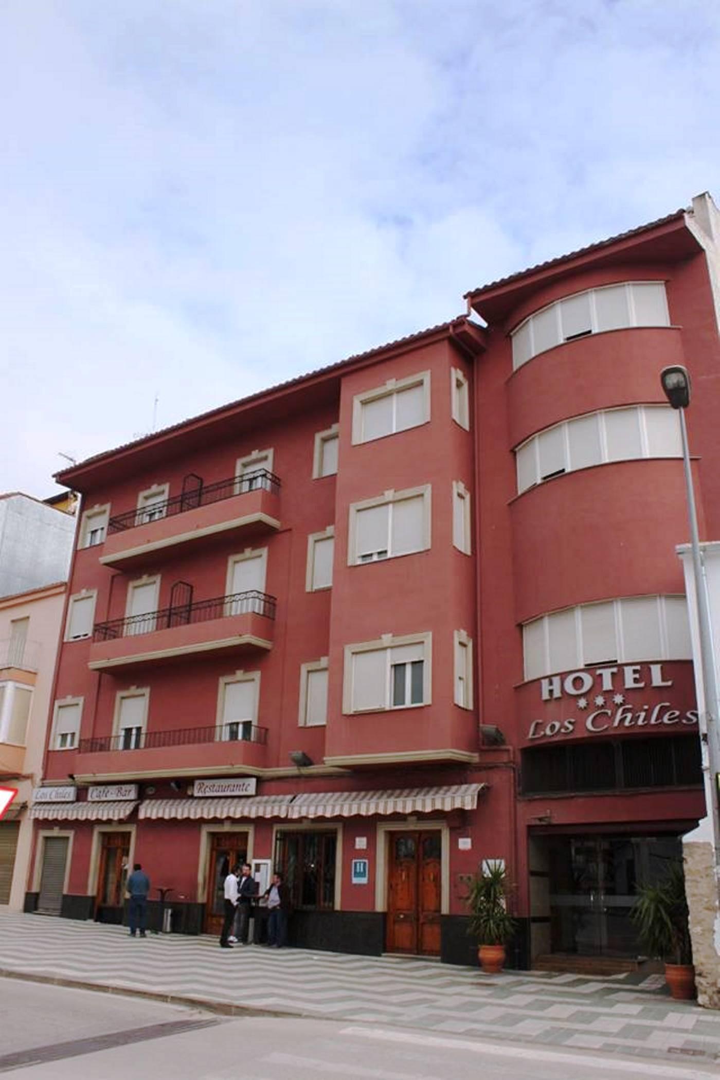 Hotel Los Chiles Villanueva Del Arzobispo Exterior foto