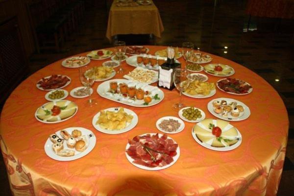 Hotel Los Chiles Villanueva Del Arzobispo Restaurant foto