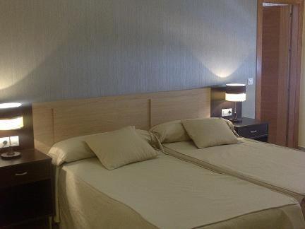 Hotel Los Chiles Villanueva Del Arzobispo Zimmer foto
